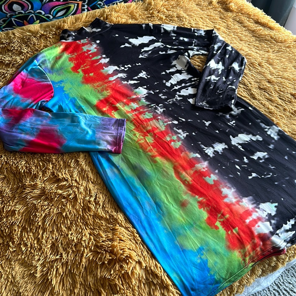 Split color tie dye dress
